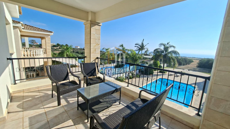 Commercial properties 146 m² for sale in Kouklia Pafou, Paphos, Cyprus