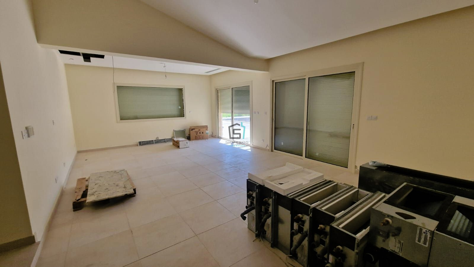 NEW 5 + 1 Bedroom House with Pool - Fasoula, Limassol - 3