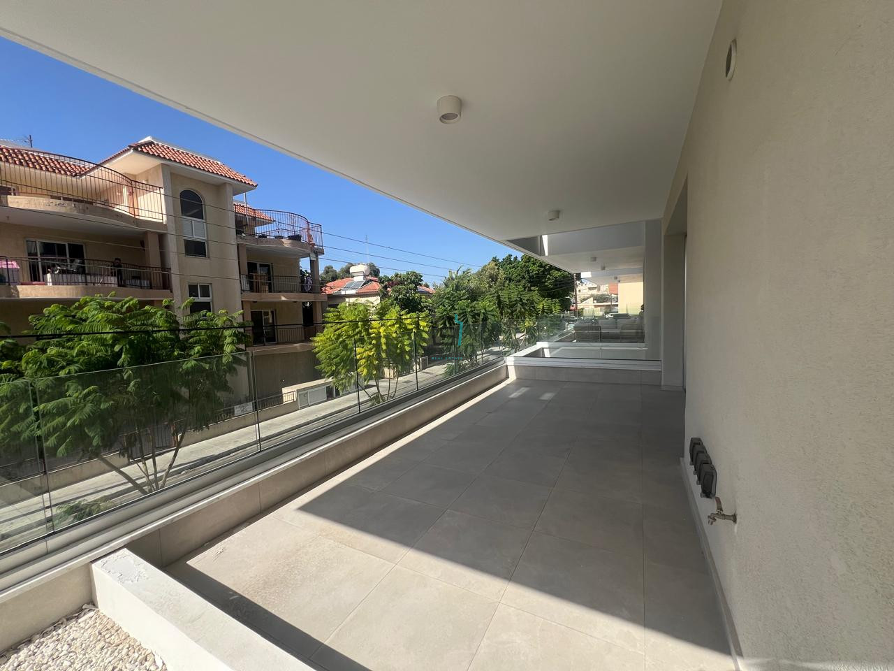 ALL NEW 2 Bedroom Apartment - Omonias - 3