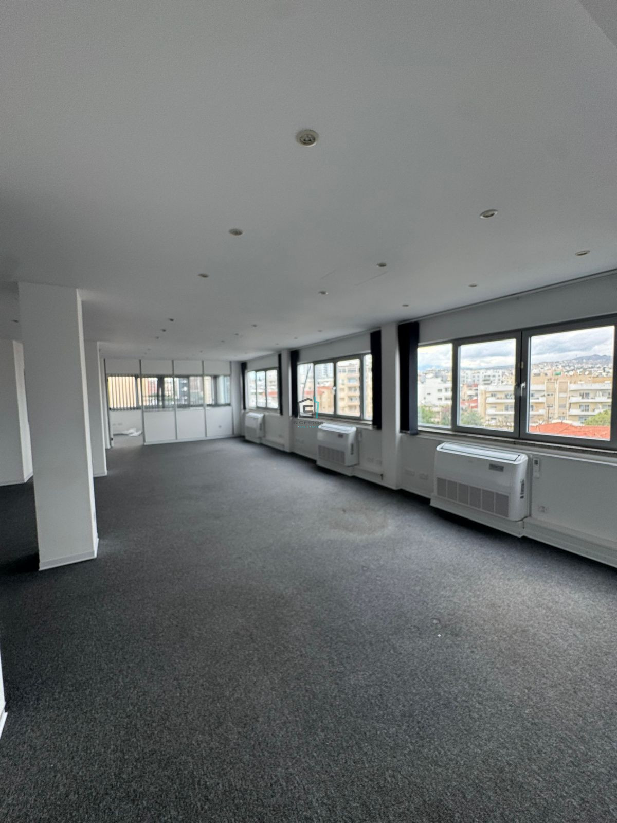 Prime Top-Floor Office Space on Makarios Avenue, Limassol - 275 sqm - 2