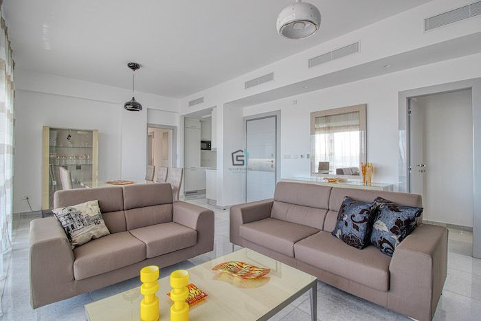 Striking 3 Bedroom Penthouse - Mesa Geitonia - 3