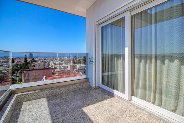 Striking 3 Bedroom Penthouse - Mesa Geitonia - 5