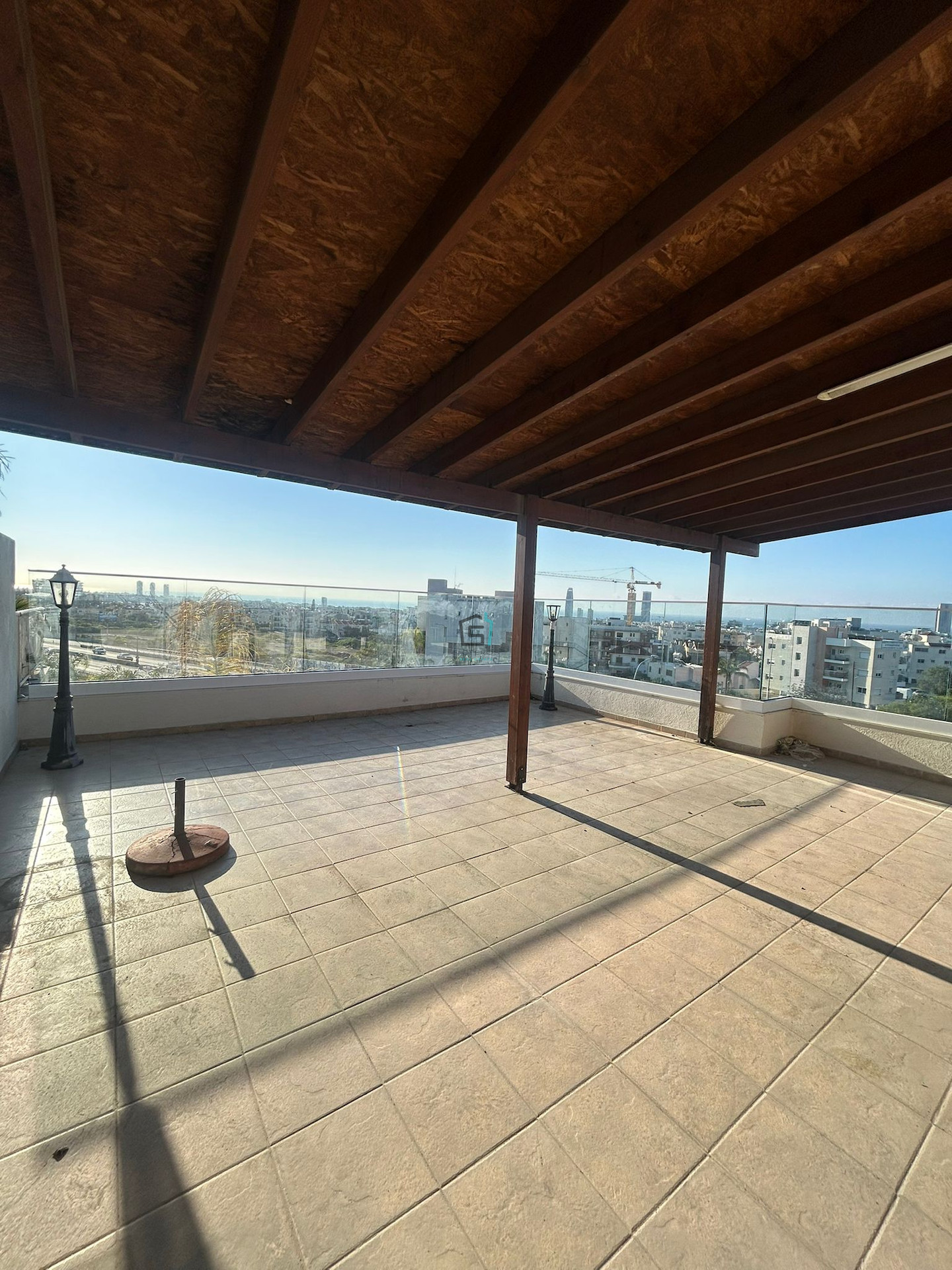 TOP FLOOR Sunny 2 Bedroom Apartment - Agios Athanasios - 3