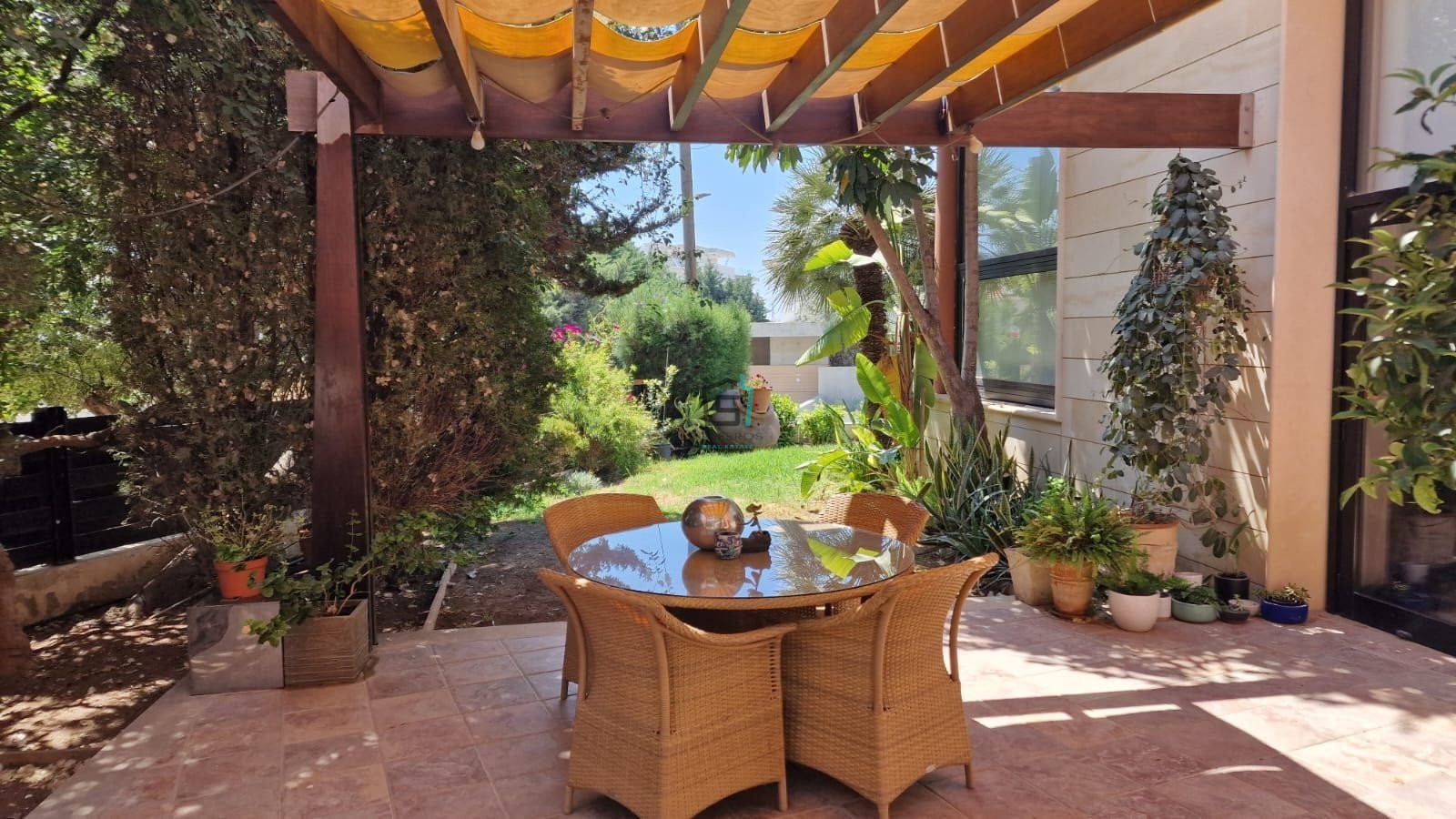 Beautiful 3 + 1 Bedroom House - Linopetra - 3