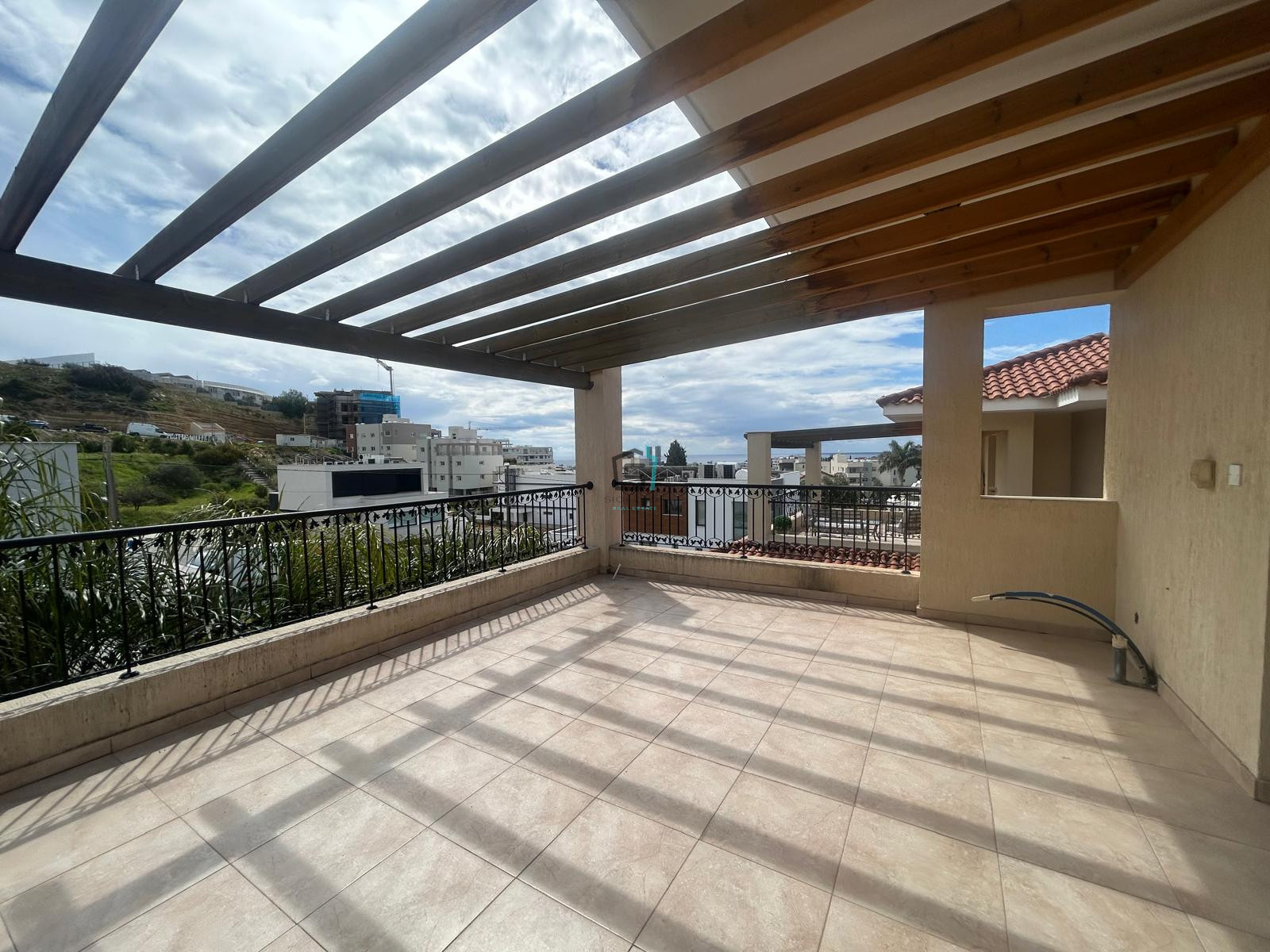 SEA VIEW 4 Bedroom ROOF Terrace House - Agios Athanasios - 2