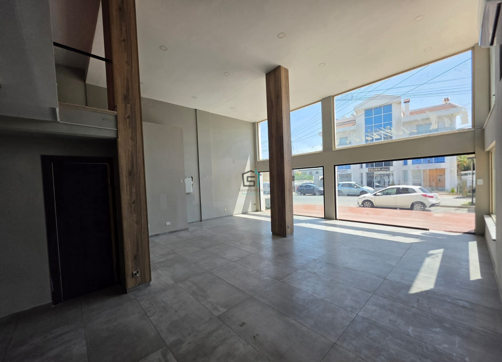 Commercial space - Agios Spyridonas 125 sqm - 3