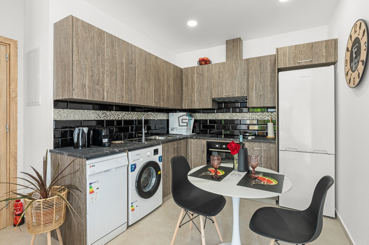 Beautiful 1 Bedroom Apartment - Petrou kai Pavlou - 4
