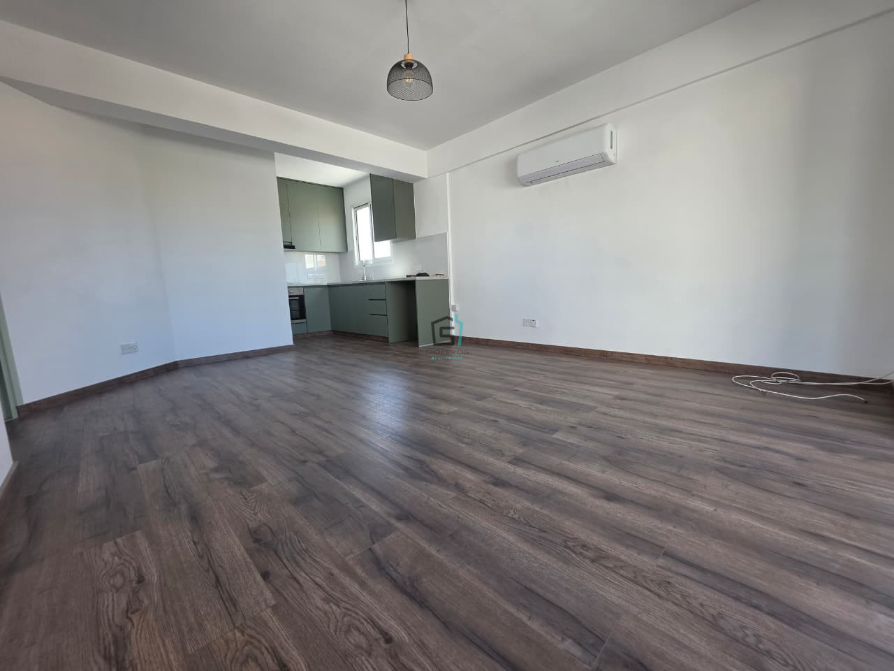 UNFURNISHED 2 Bedroom Apartment - Apostolos Varnavas