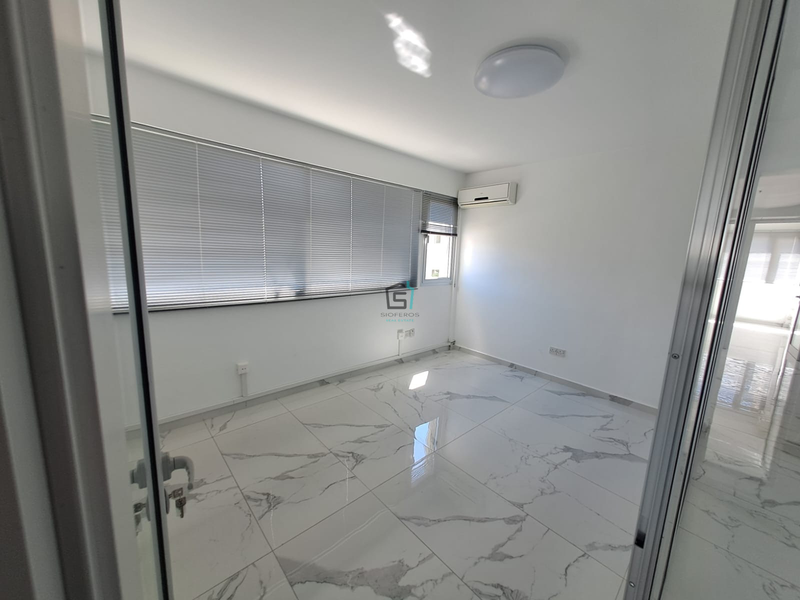 City Centre Office - 120 sqm - Agia Zoni - 4
