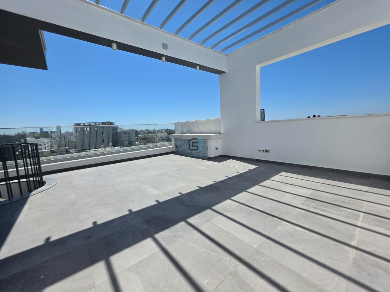 BRAND NEW TOP FLOOR 2 Bedroom Apartment + Roof Garden - Potamos Germasogeia