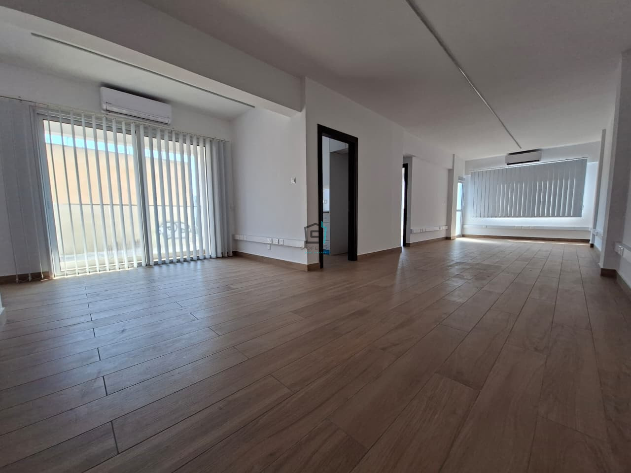 BRAND NEW Office - 100 sqm - Franklin Roosevelt, Omonia