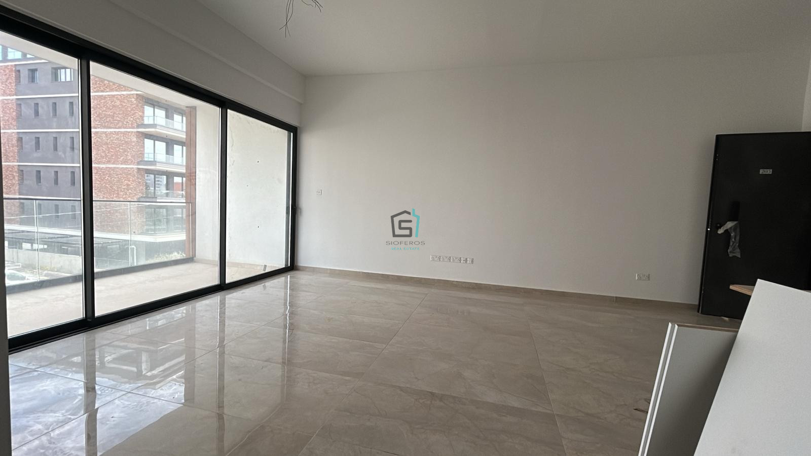 BRAND NEW 1 Bedroom Apartment - Germasogeia Tourist Area