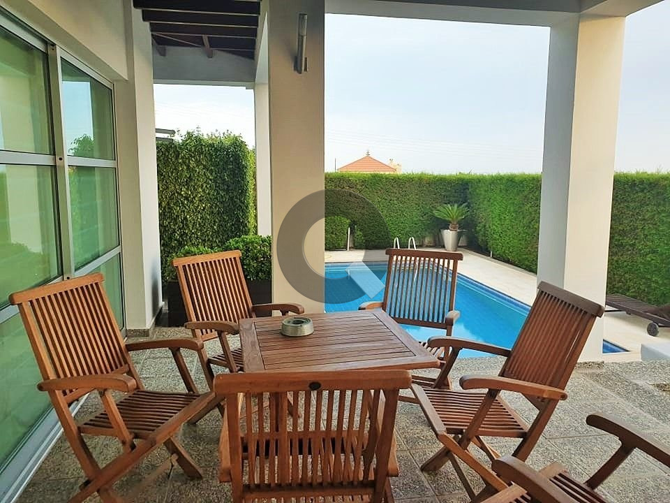 Three-bedroom house — Episkopi