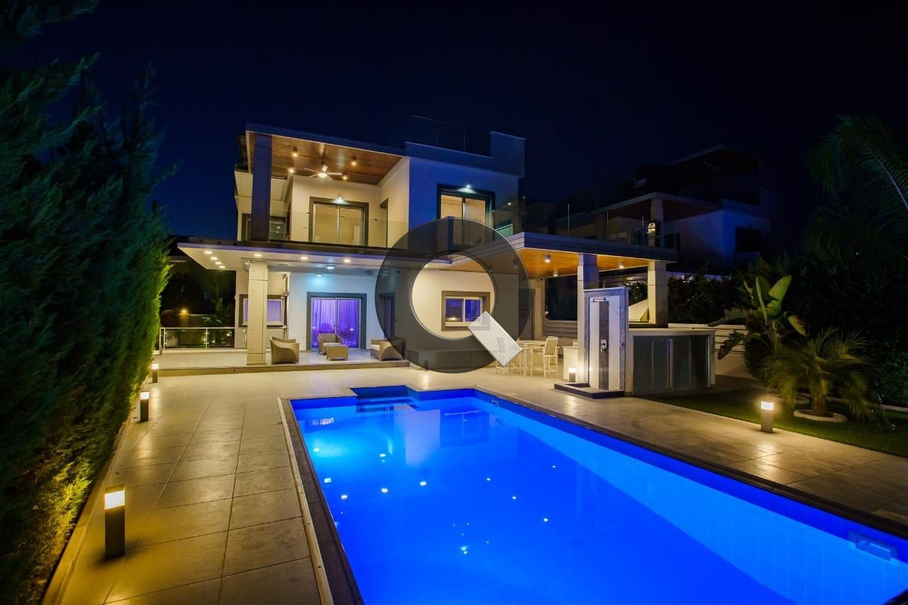 Four-bedroom house — Agios Tychon