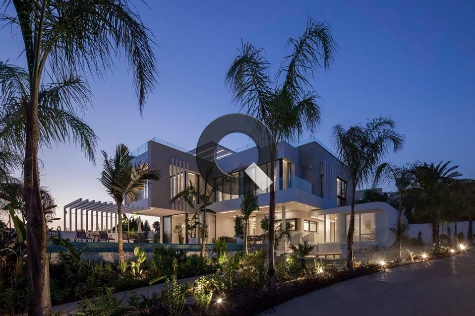 Five-bedroom house — Kalogiroi