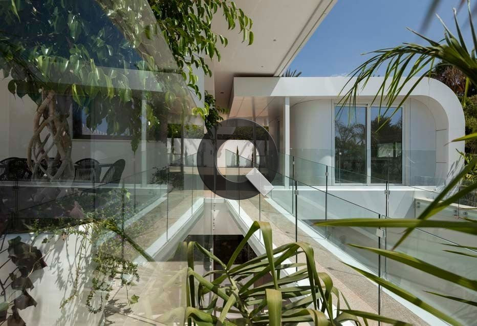 Five-bedroom house — Kalogiroi
