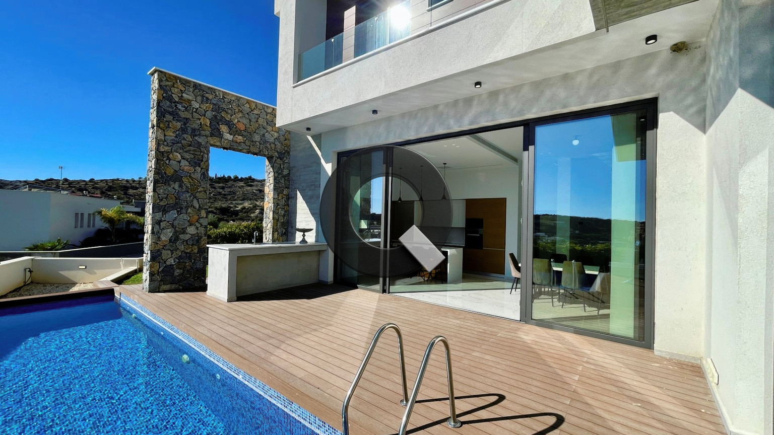 Four-bedroom house — Agios Tychon