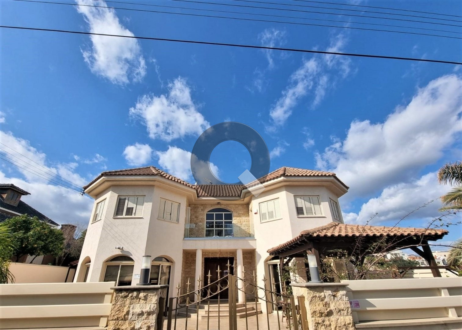 Five-bedroom house — Ekali