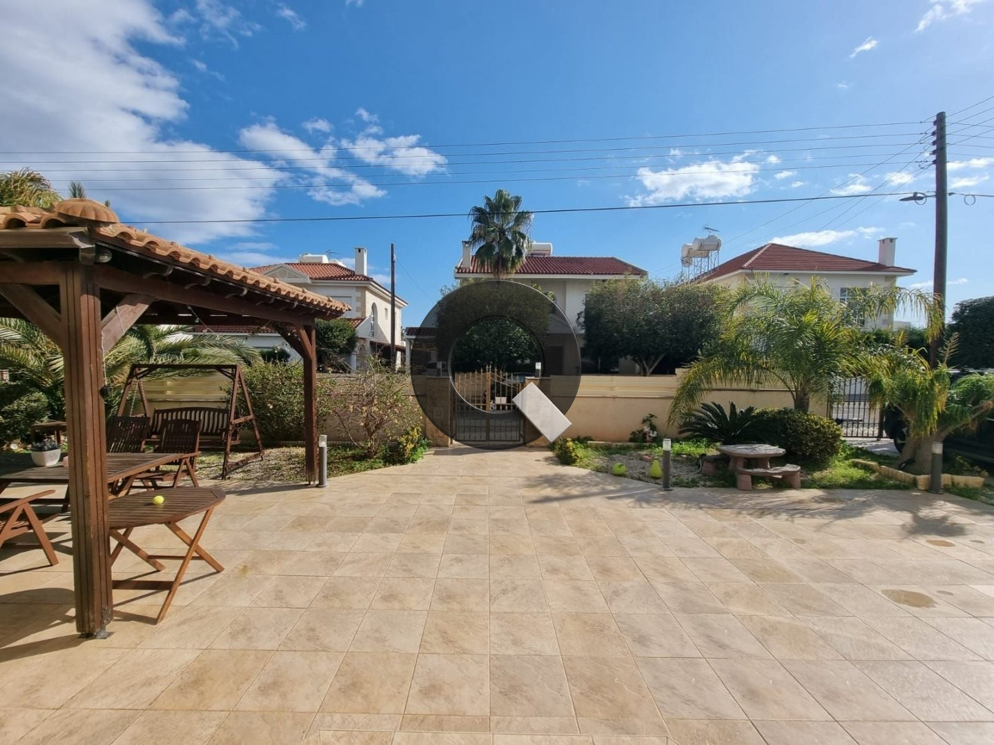 Five-bedroom house — Ekali