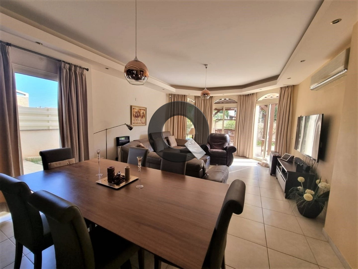 Five-bedroom house — Ekali