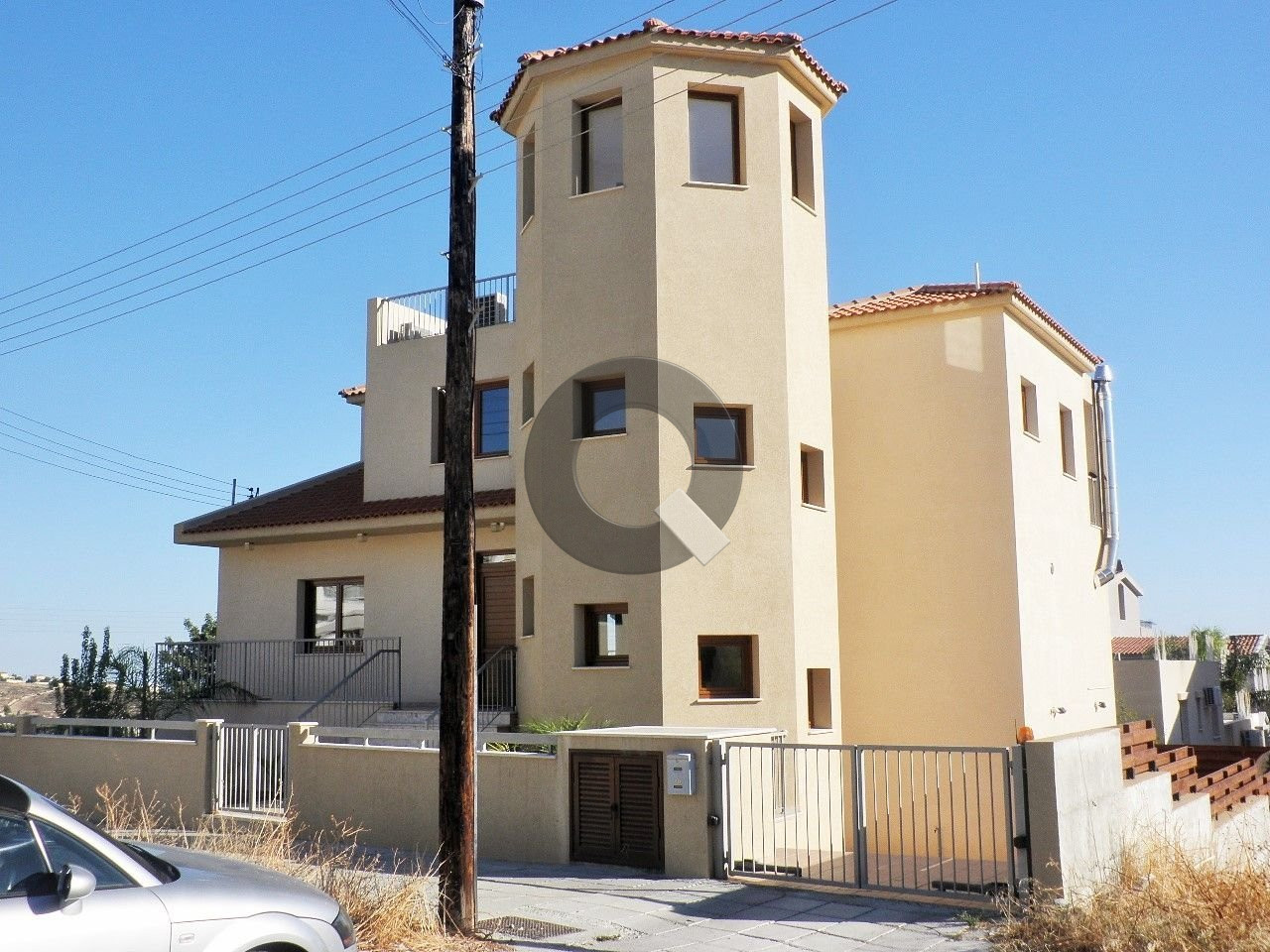 Five-bedroom house — Agia Fyla