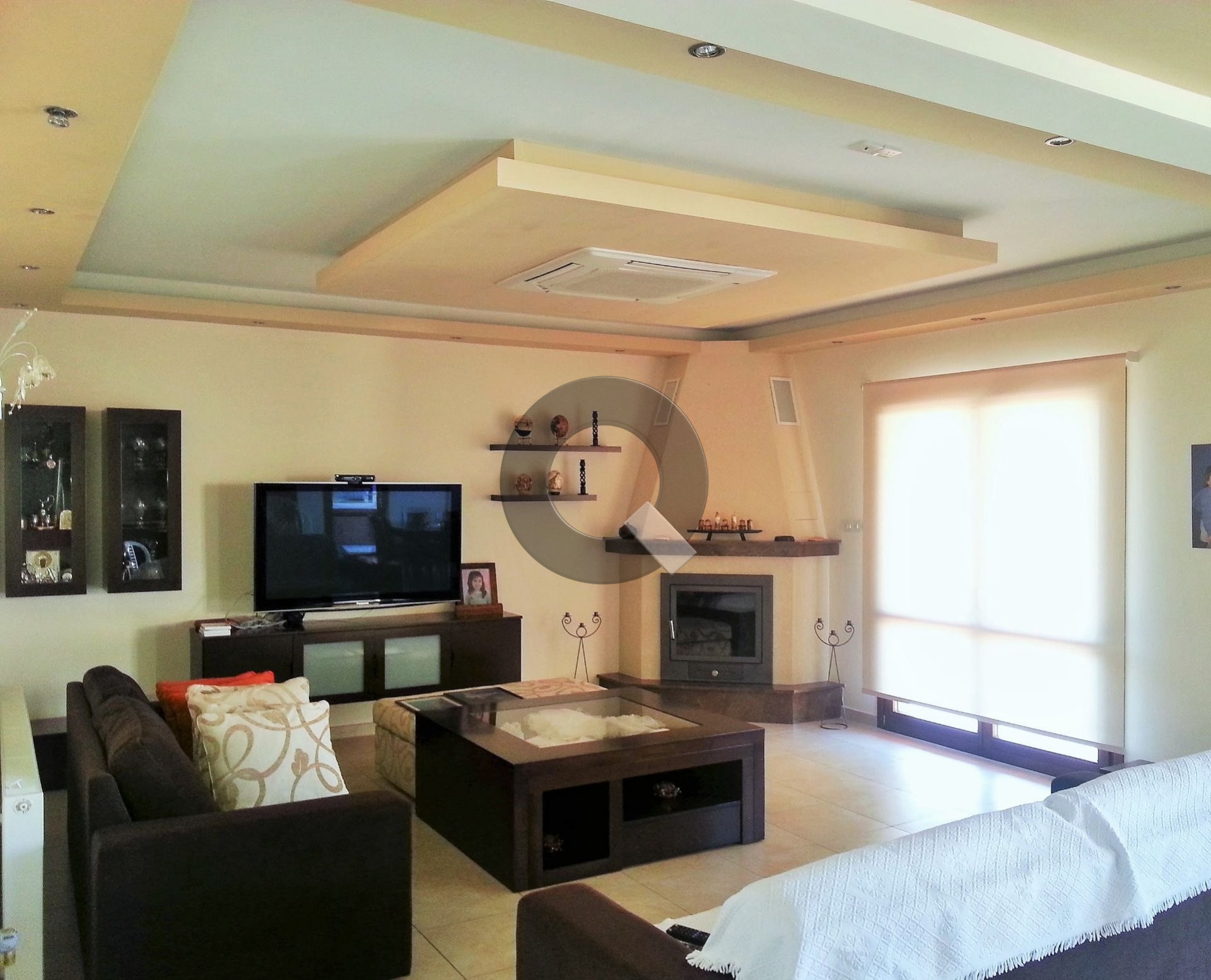 Five-bedroom house — Agia Fyla
