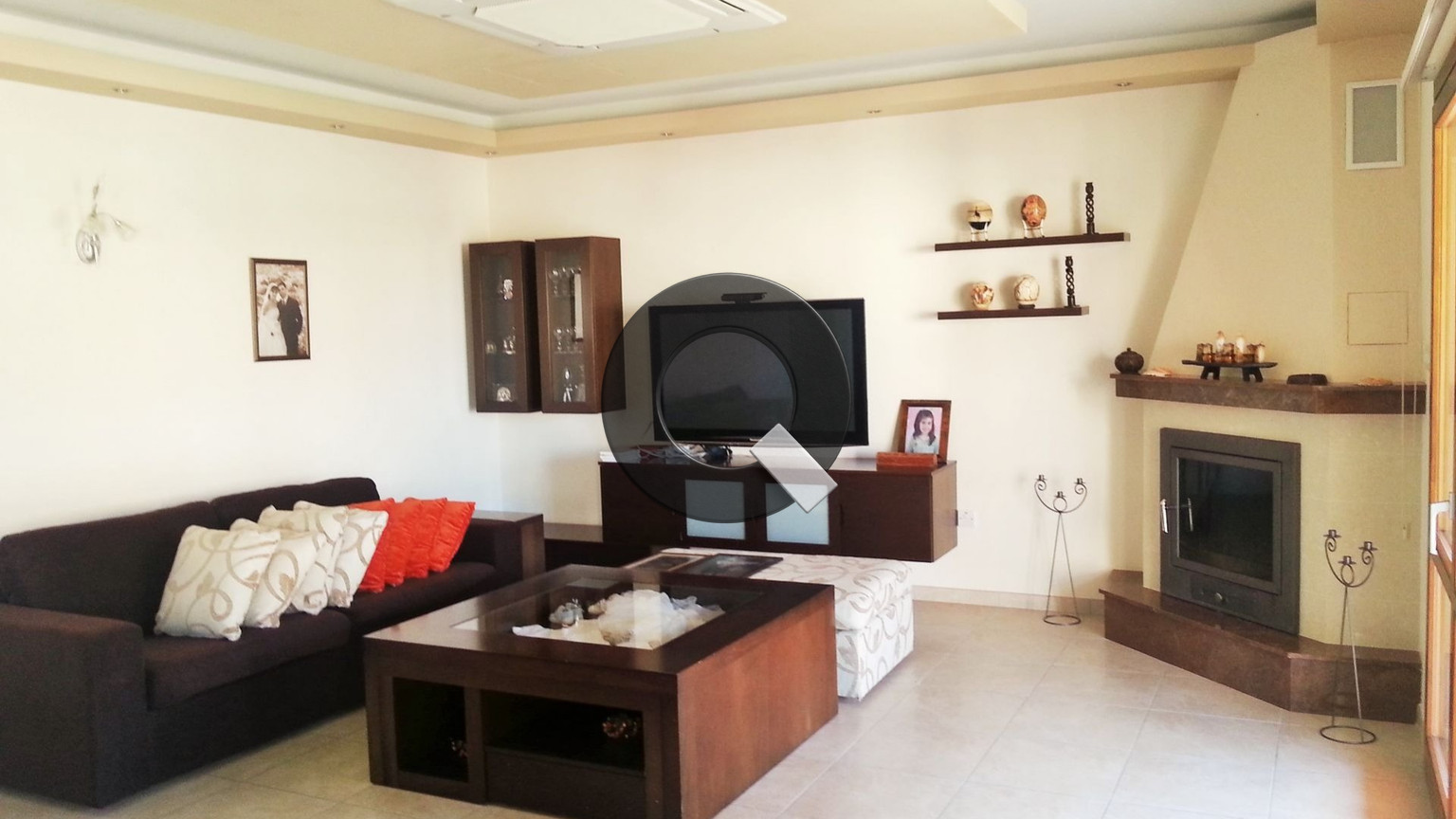 Five-bedroom house — Agia Fyla