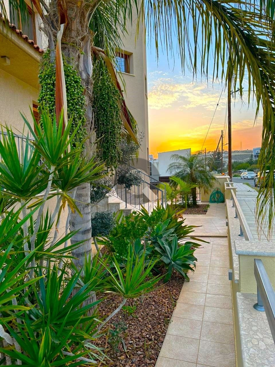 Five-bedroom house — Agia Fyla