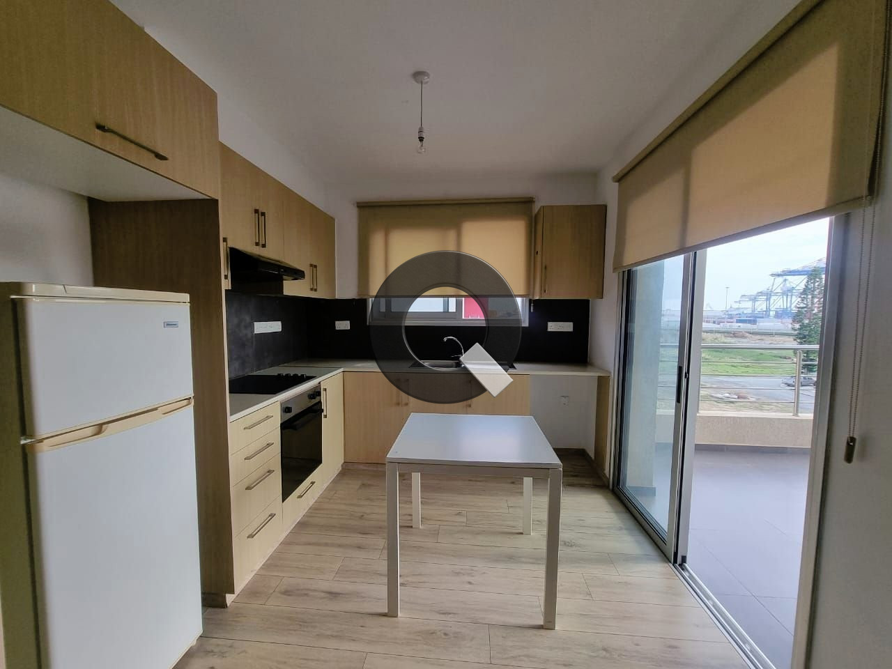 One-bedroom apartment — Zakaki