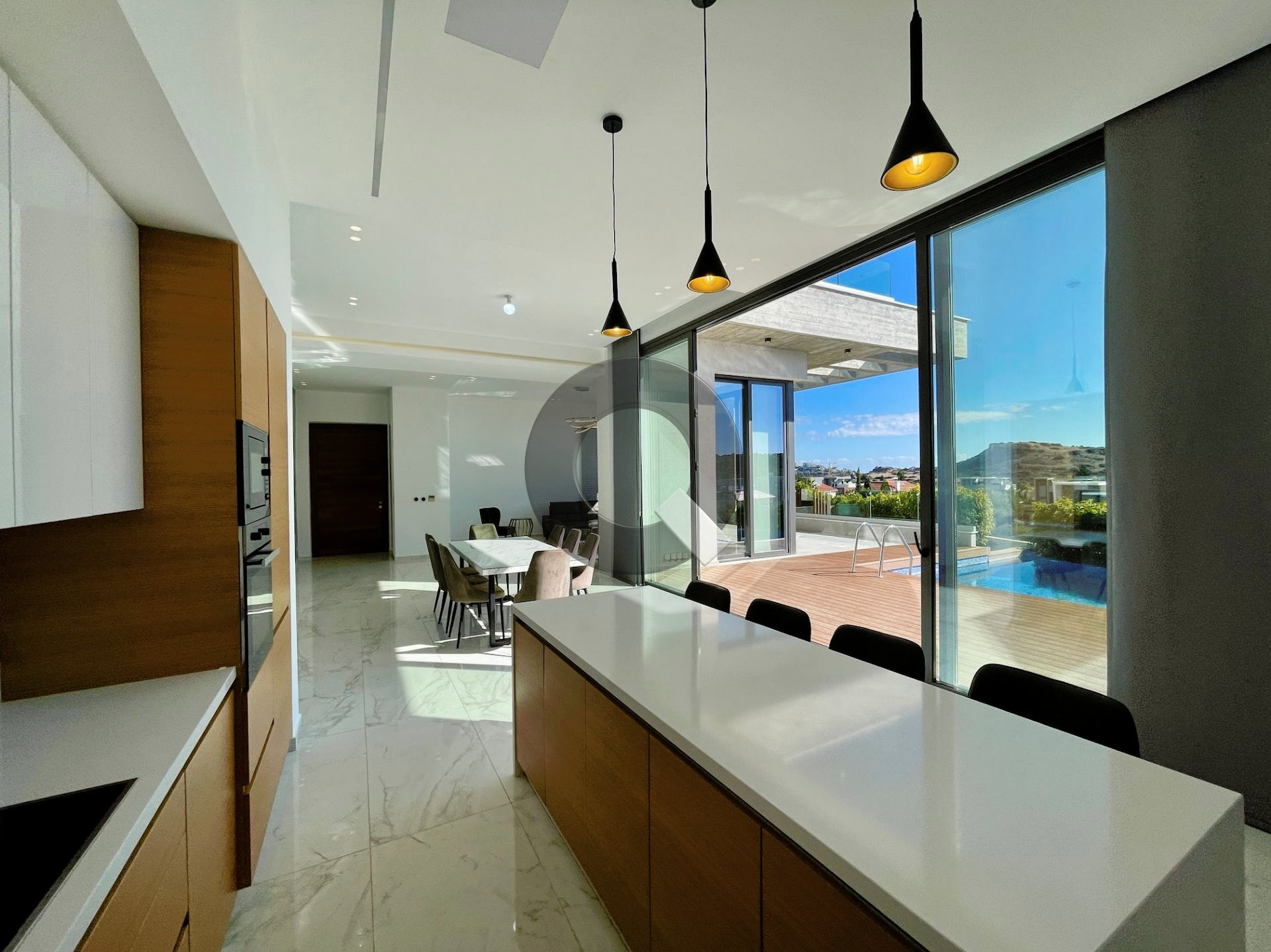 Four-bedroom house — Agios Tychon
