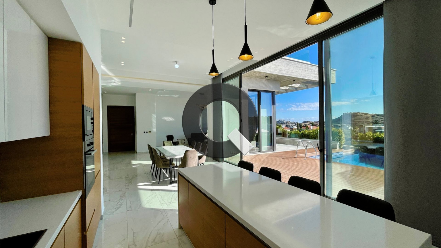 Four-bedroom house — Agios Tychon
