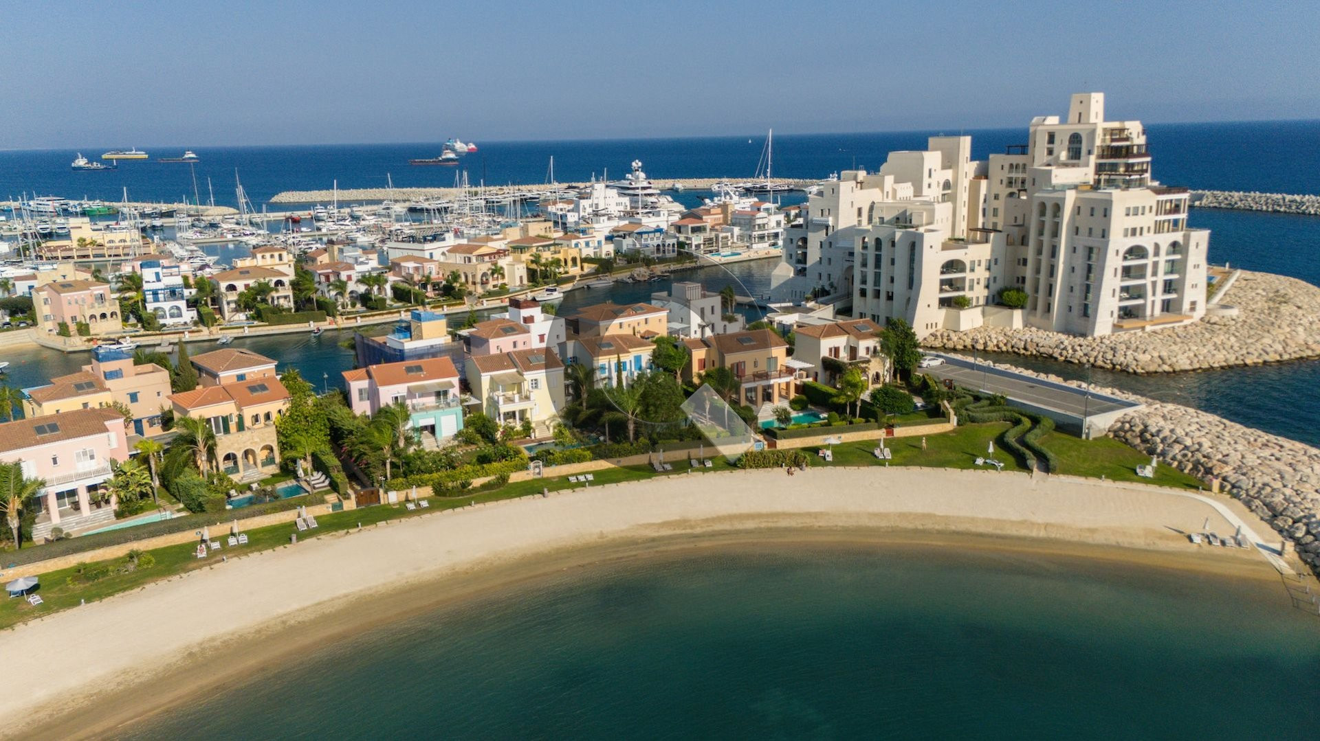 Five-bedroom house — Limassol Marina