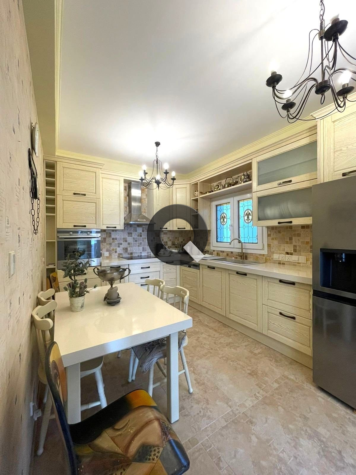 Five-bedroom house — Germasogeia