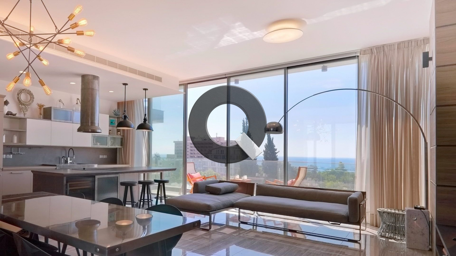 Three-bedroom apartment — Agios Tychon