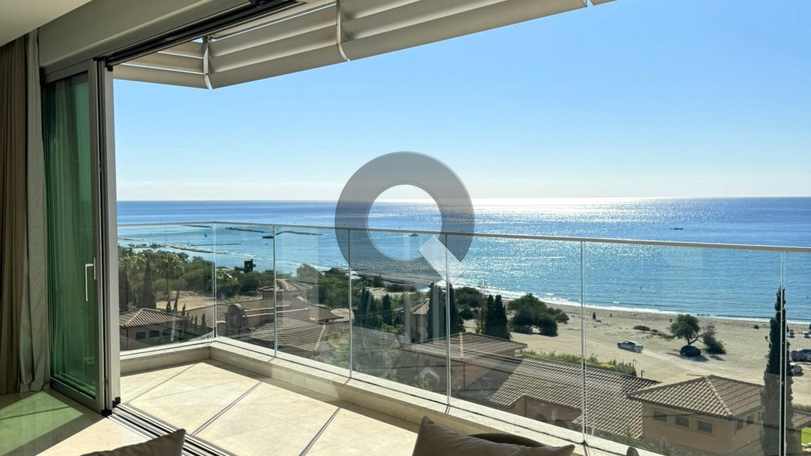 Two-bedroom apartment — Pyrgos