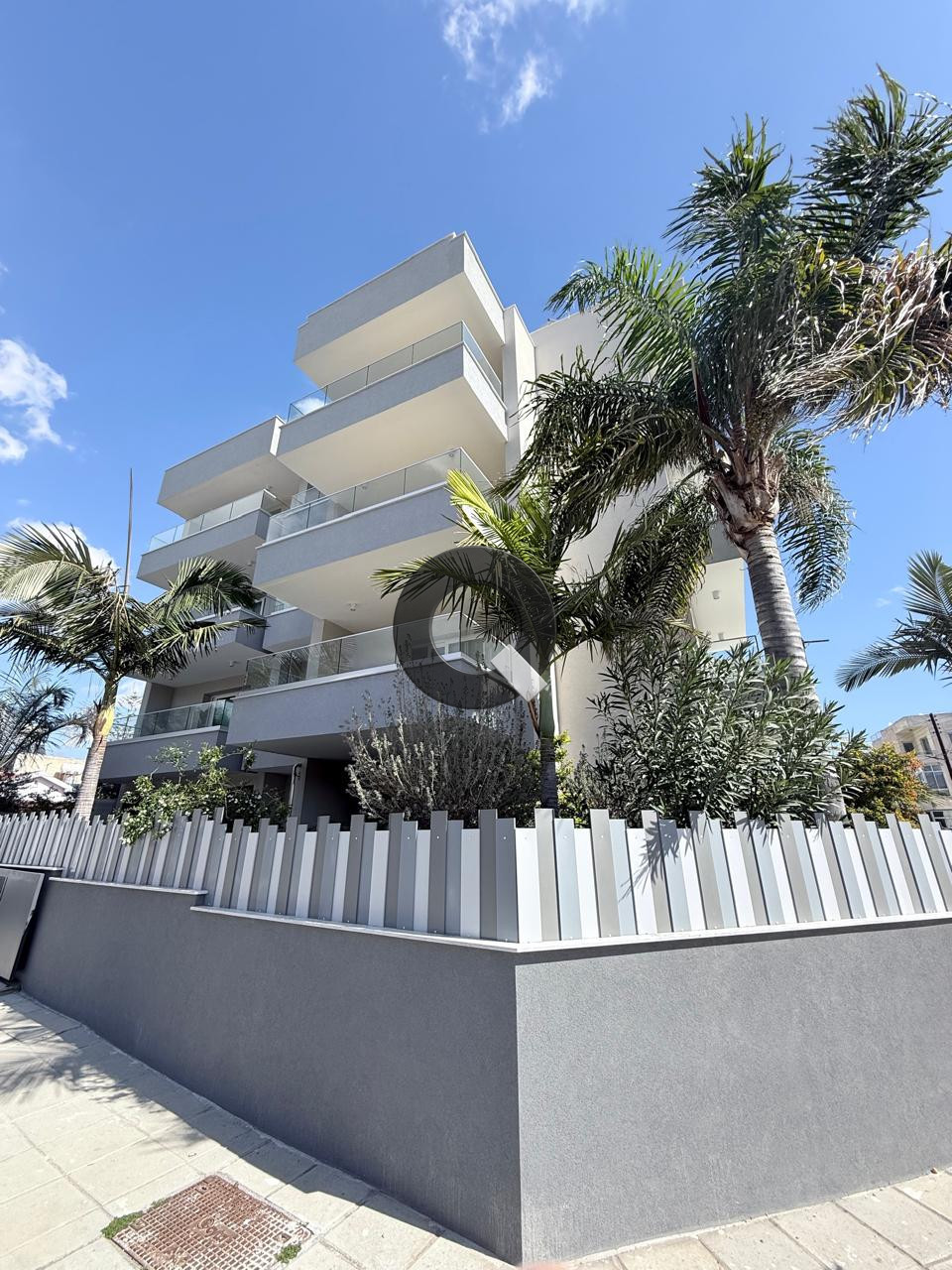 Four-bedroom apartment — City centre