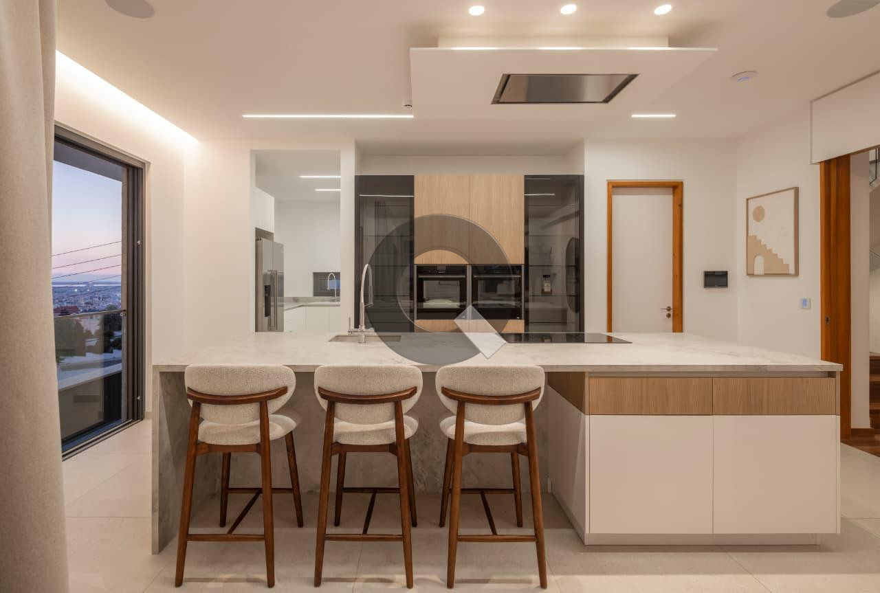 Four-bedroom house — Panthea