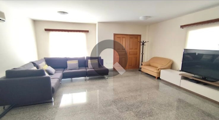 Four-bedroom house — Mesa Geitonia