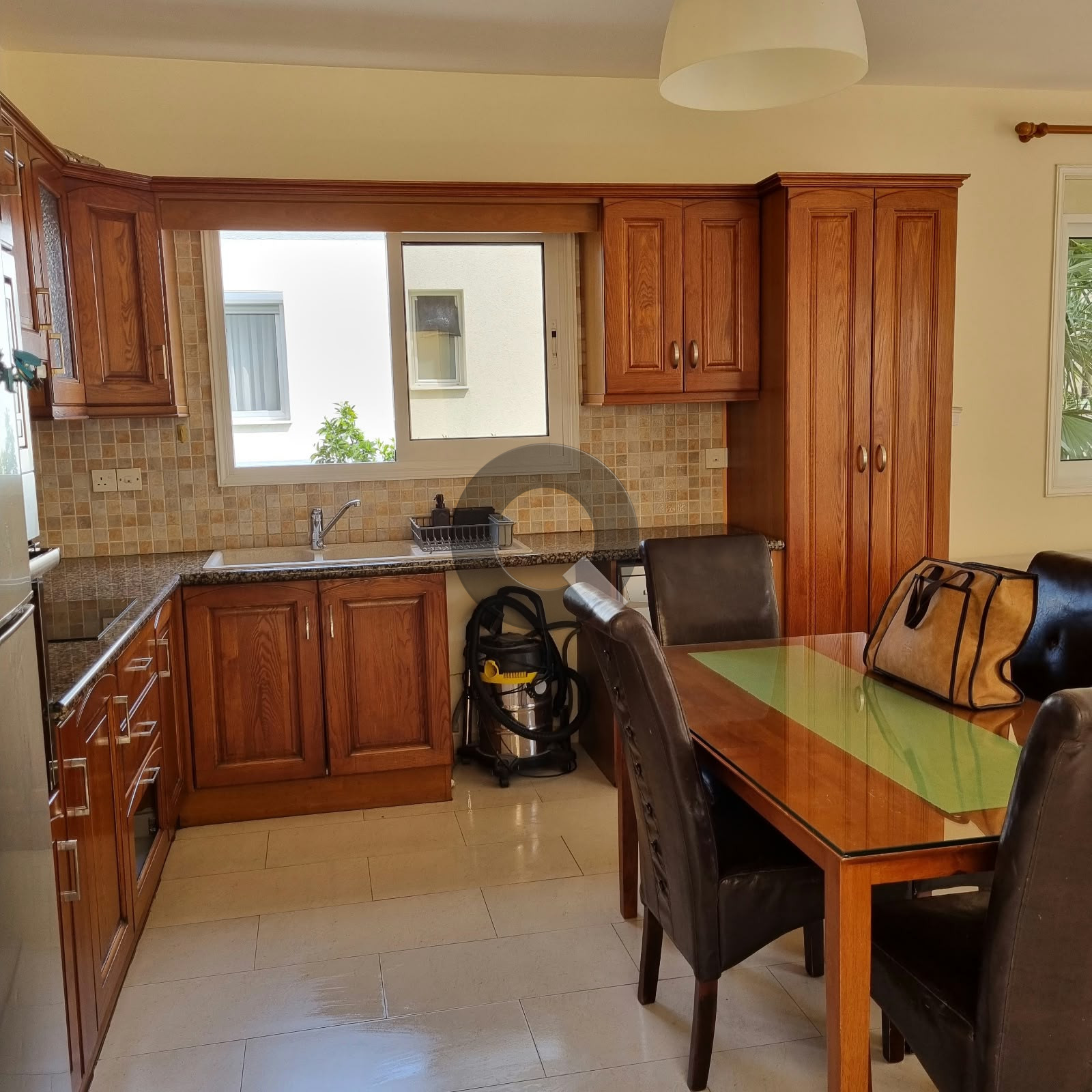 Three-bedroom apartment — Germasogeia