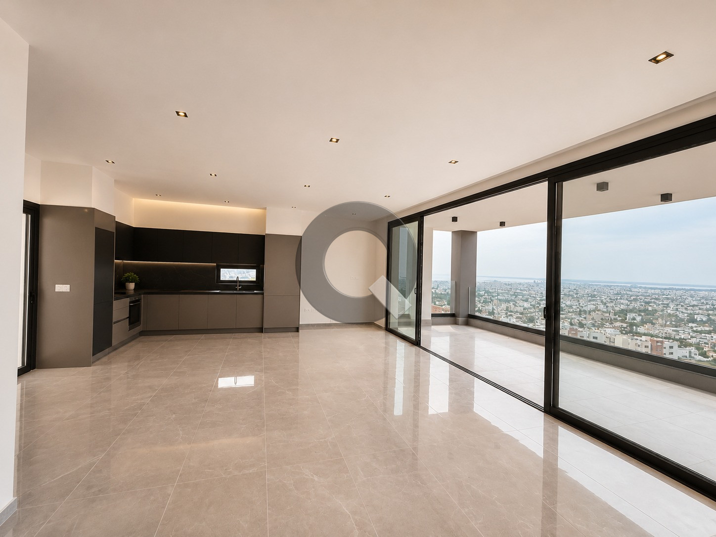 Three-bedroom apartment — Agia Fyla
