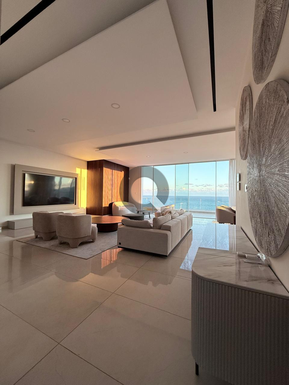 Five-bedroom house — Agios Tychon