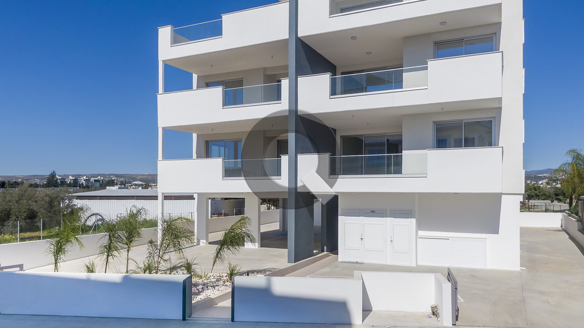 Two-bedroom apartment — Kato Polemidia