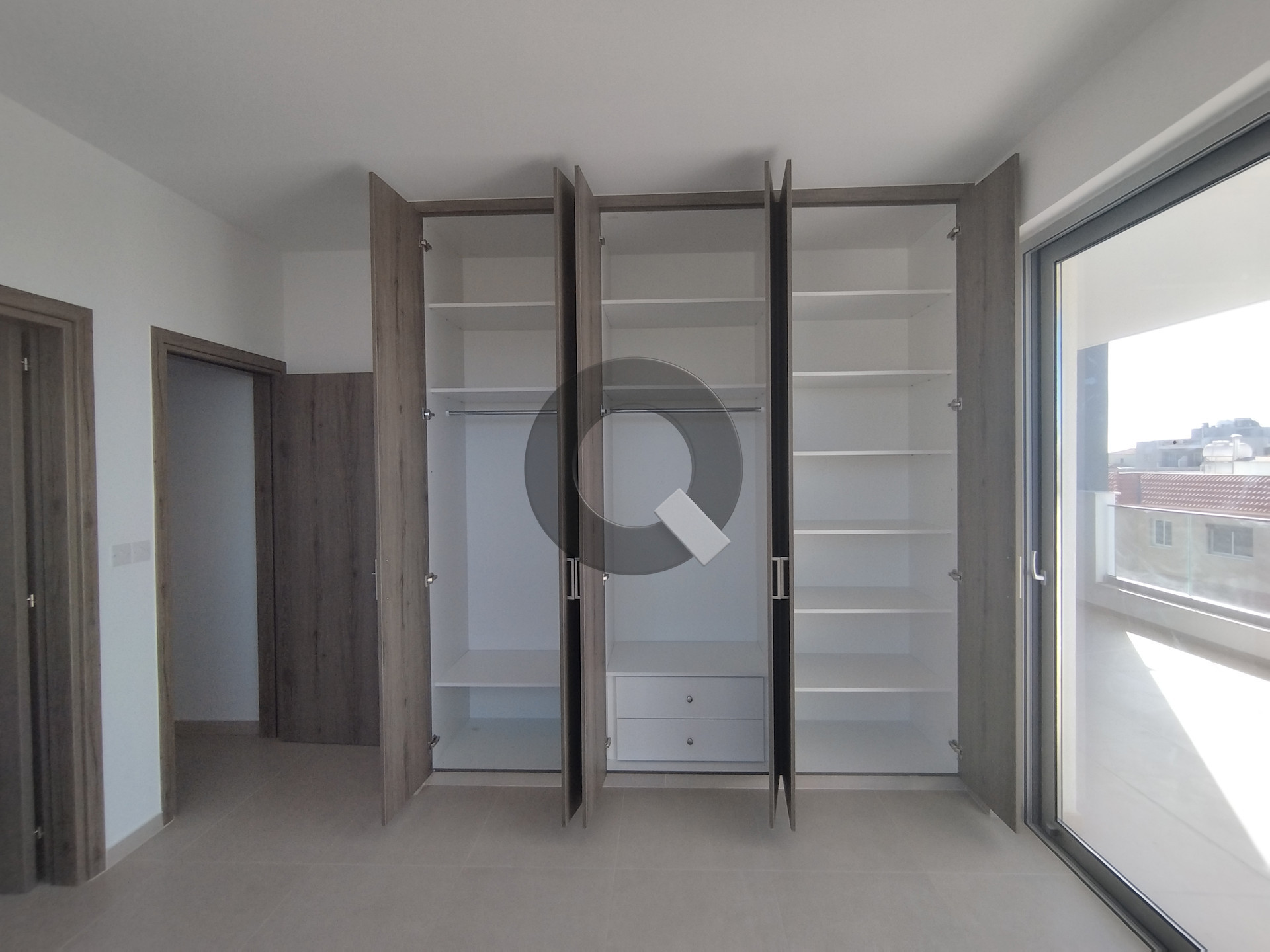 Two-bedroom apartment — Kato Polemidia