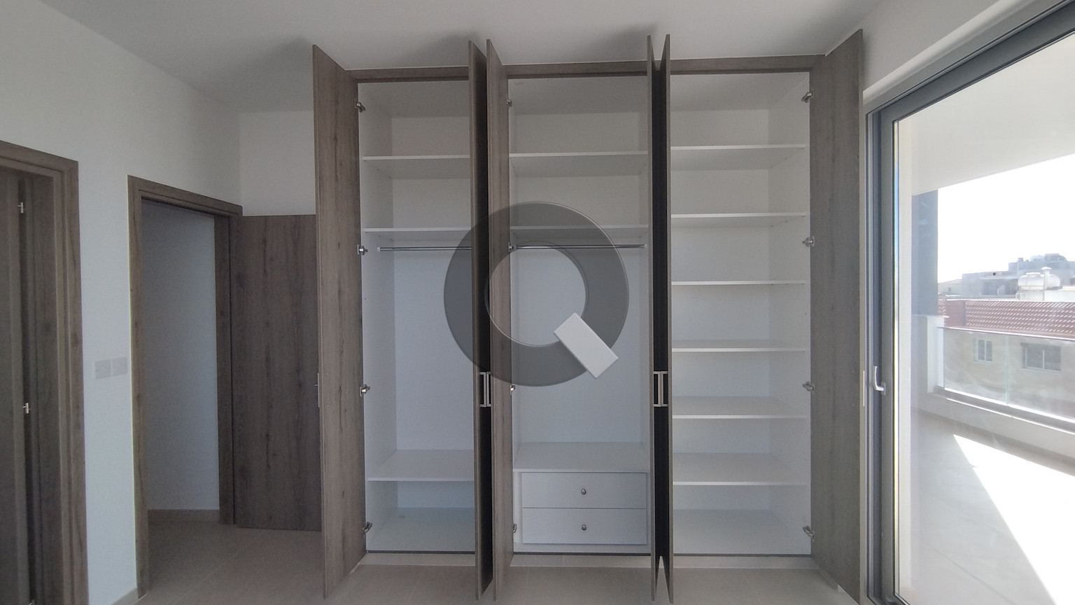 Two-bedroom apartment — Kato Polemidia