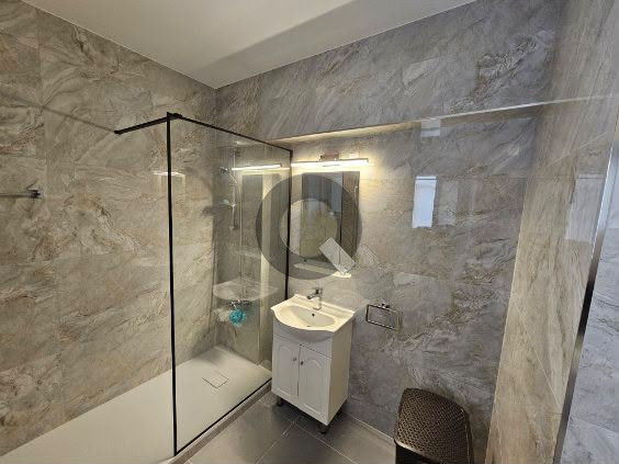 One-bedroom apartment — City centre