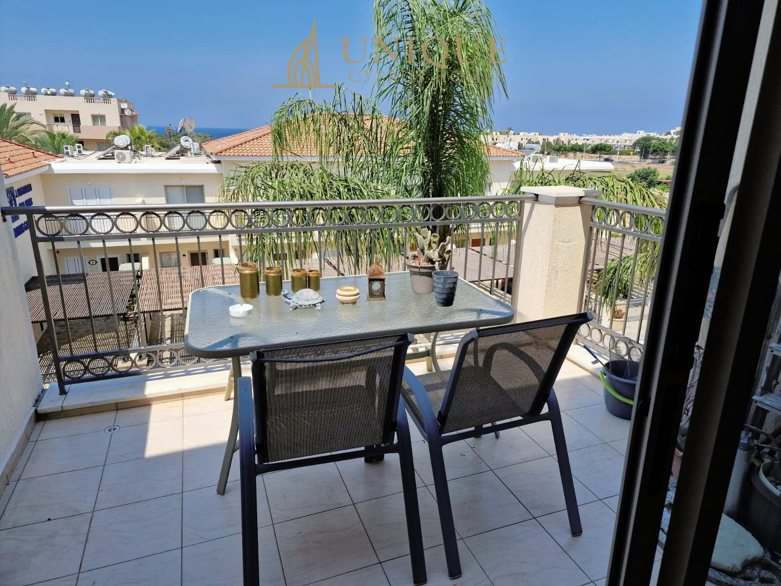 Apartment in Ayios Theodoros - view 1