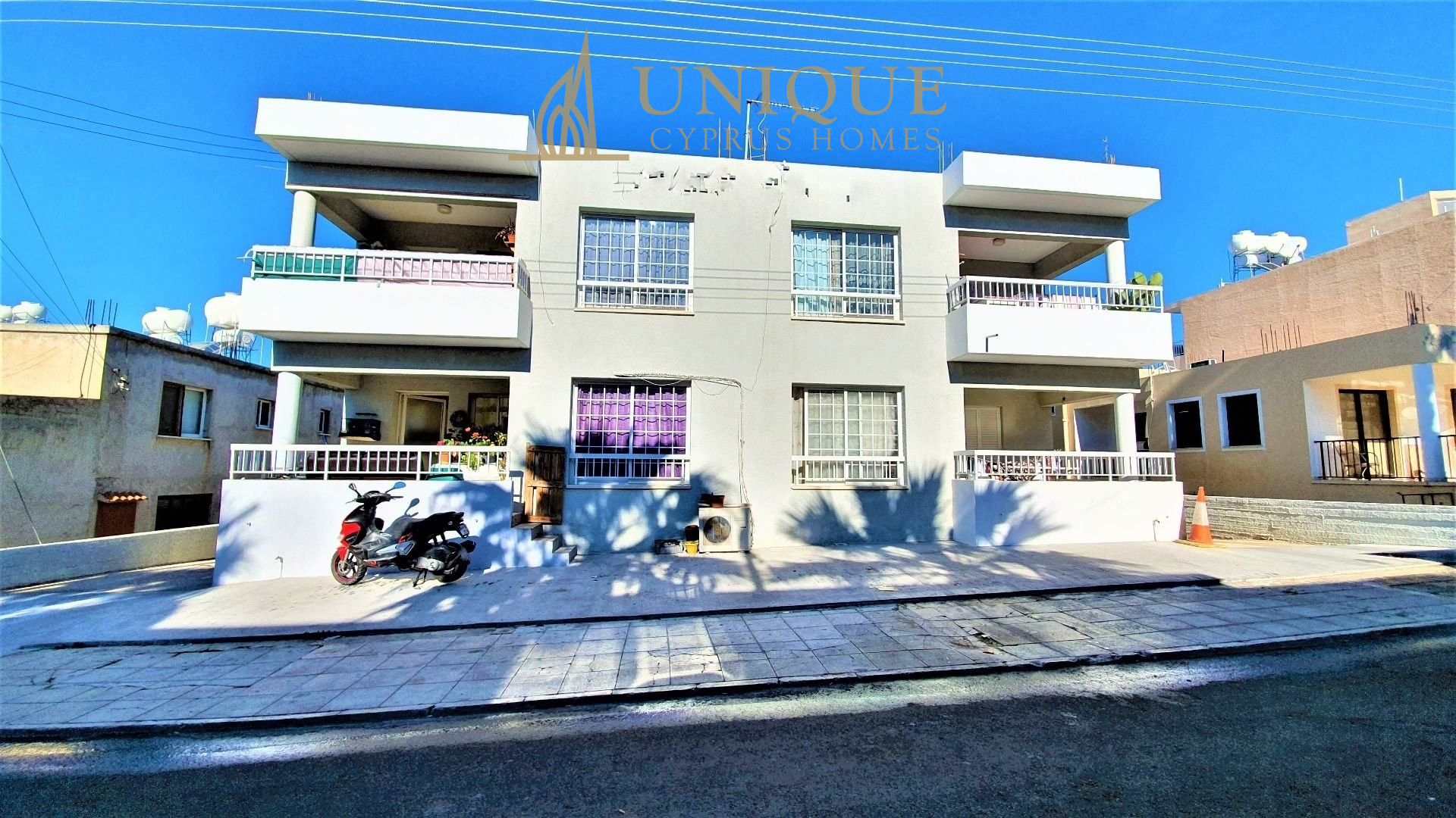 House in Chlorakas - view 1