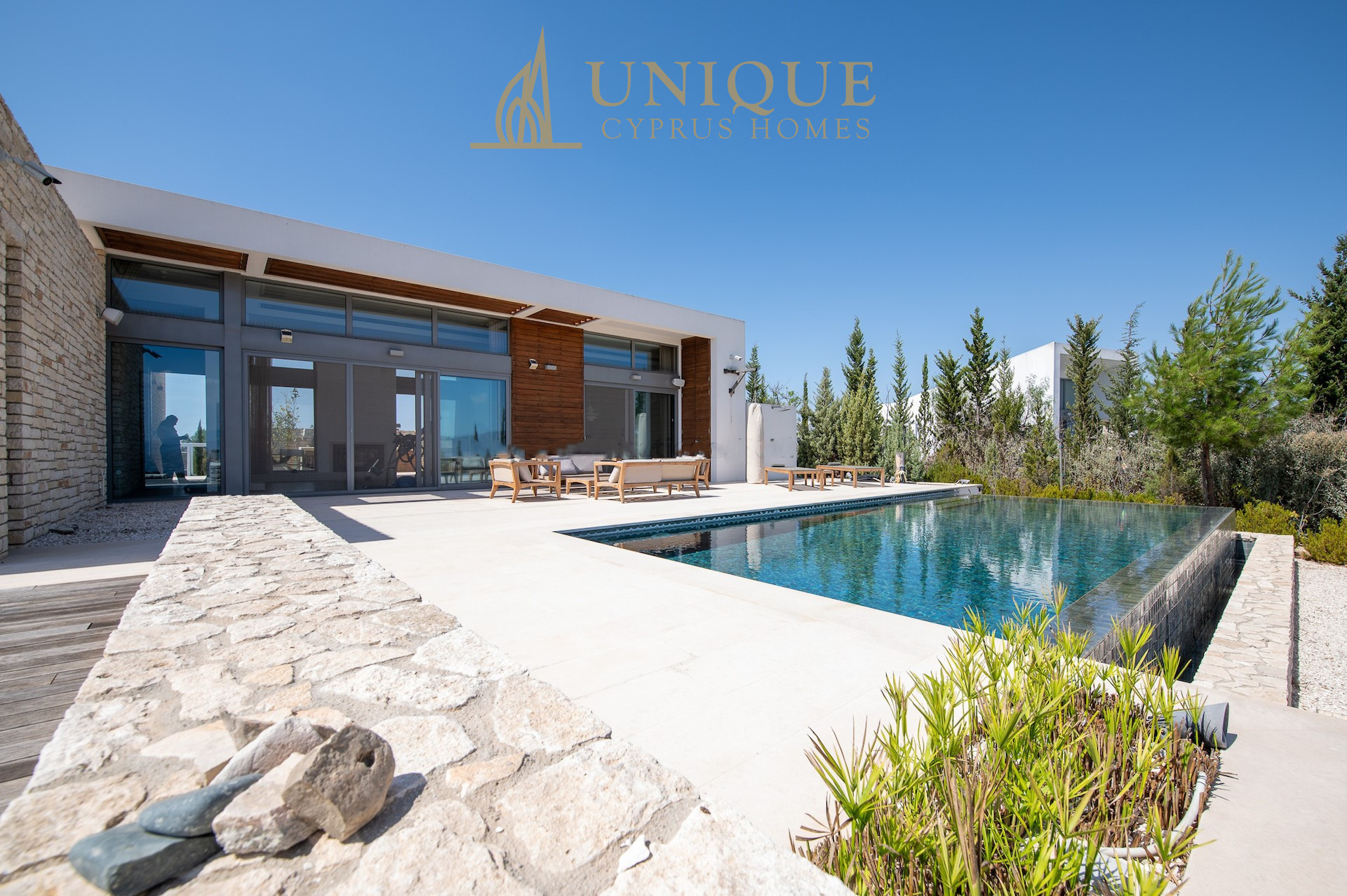 House in Tsada - view 1