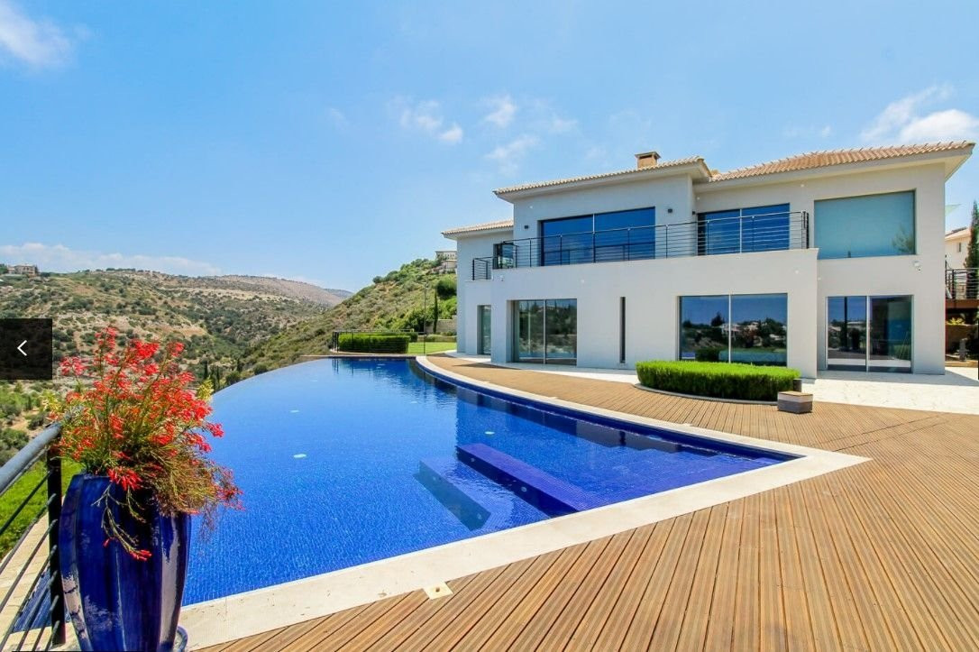 4 Bedroom  Detached House in Aphrodite hills, Paphos