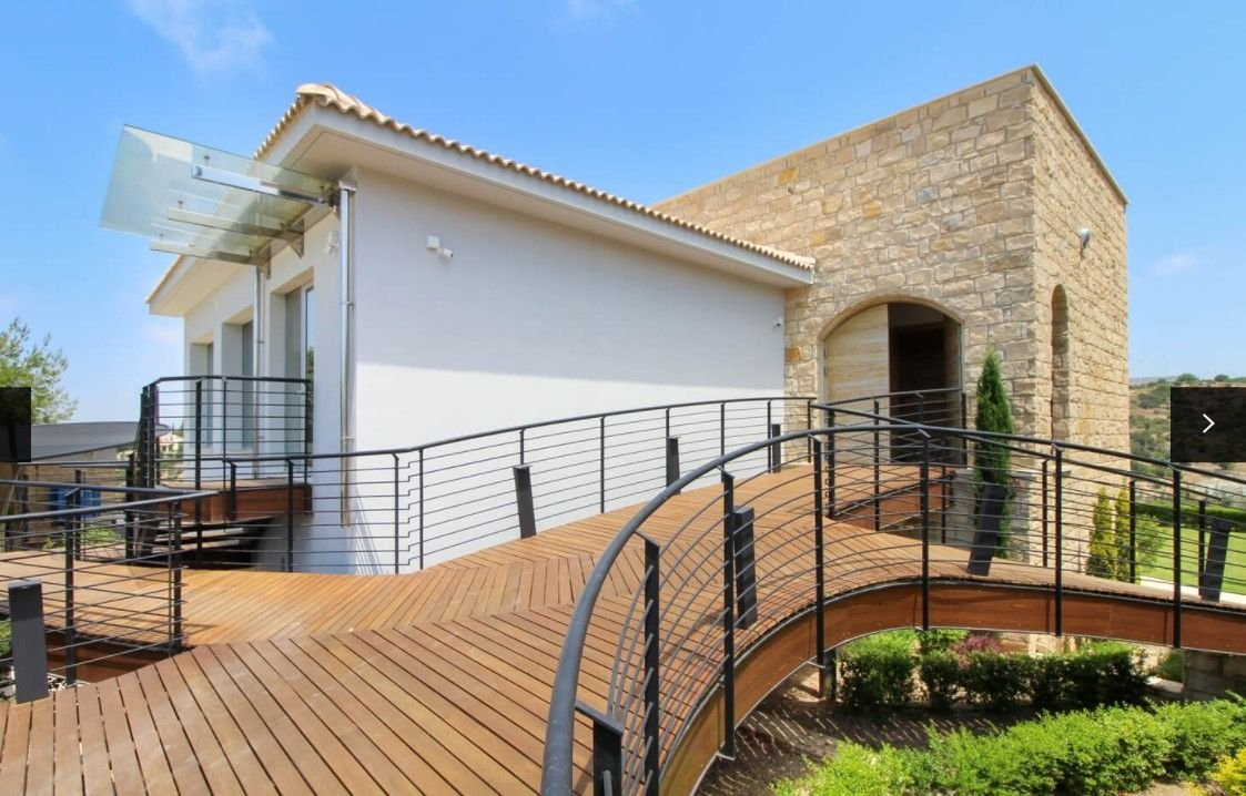 4 Bedroom  Detached House in Aphrodite hills, Paphos